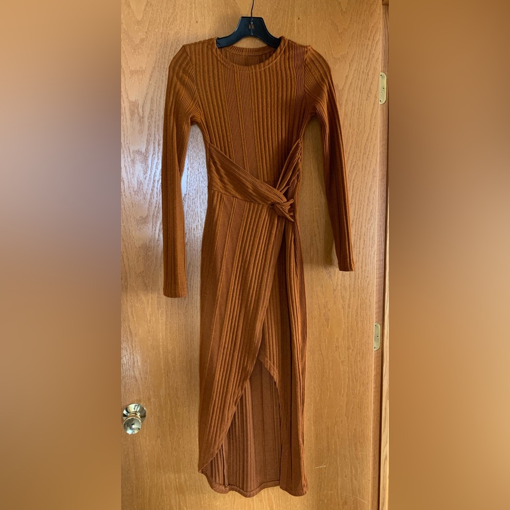 WORN ONCE at thanksgiving, warm, cute dress!